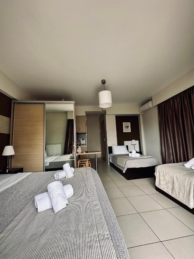 Mc Queen Rooms & Apartments Athen Exterior foto