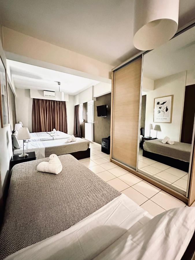 Mc Queen Rooms & Apartments Athen Exterior foto