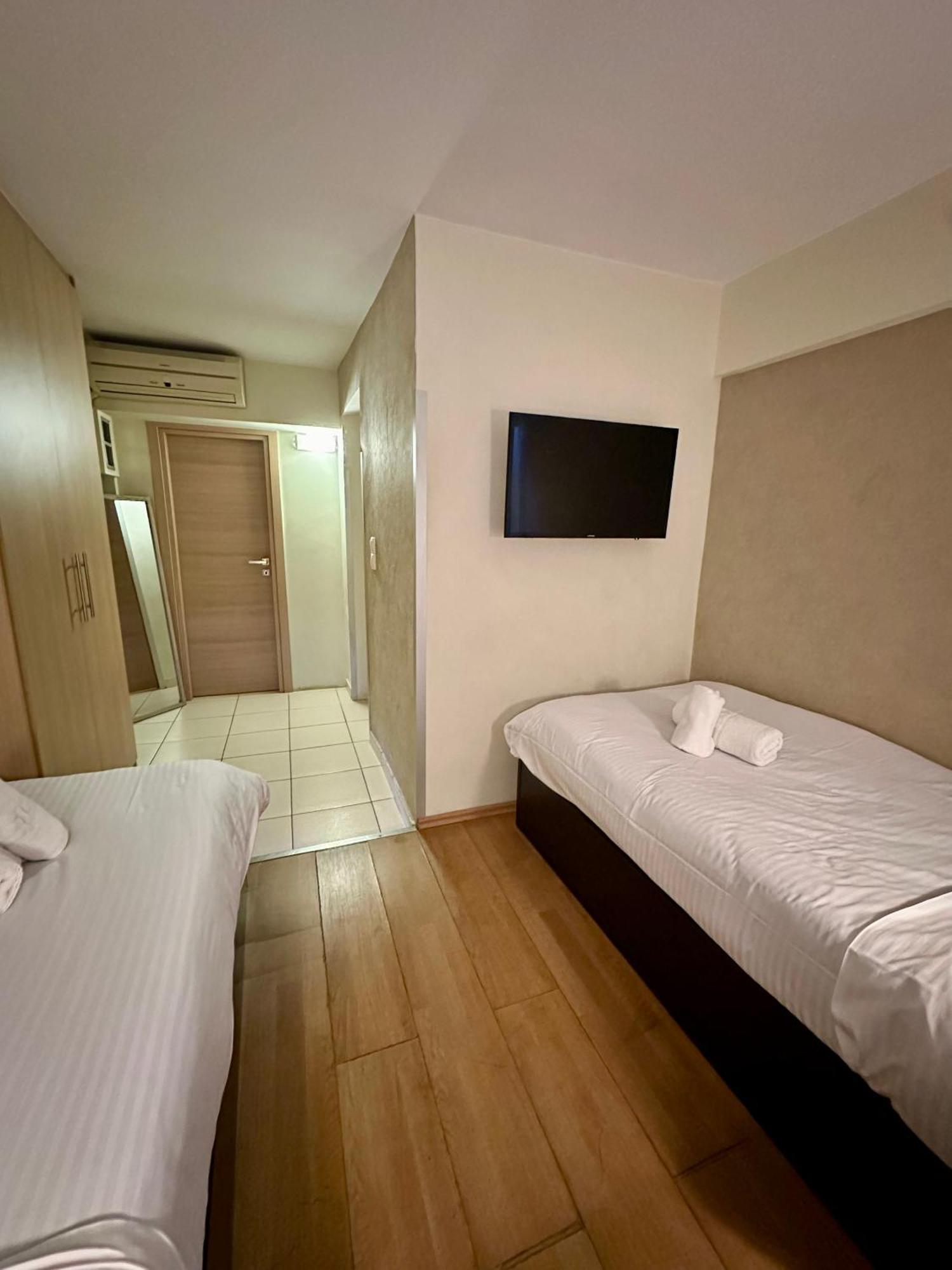 Mc Queen Rooms & Apartments Athen Exterior foto