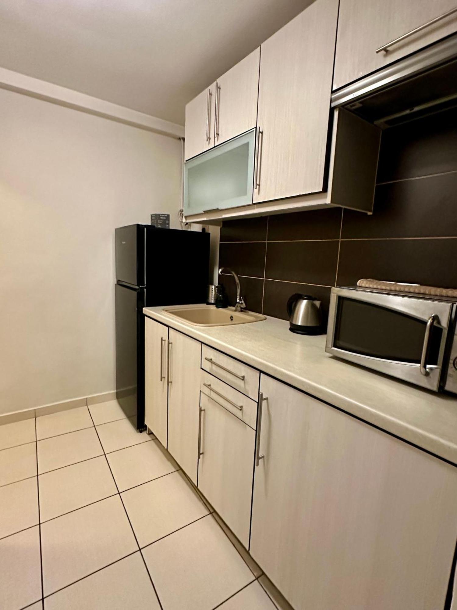 Mc Queen Rooms & Apartments Athen Exterior foto